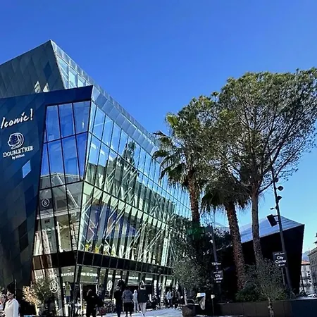 Holliday Azur * نيس