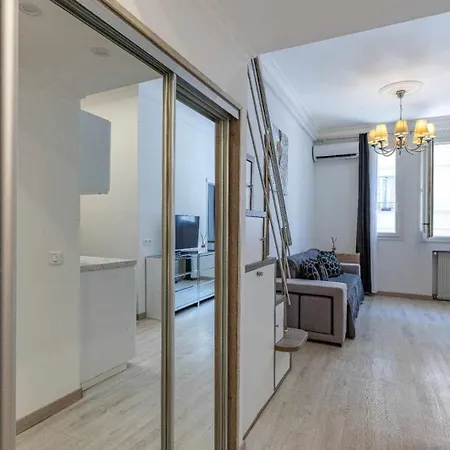 Azur - 2 Min From The Apartman *